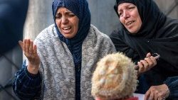 Mujeres en luto en Gaza