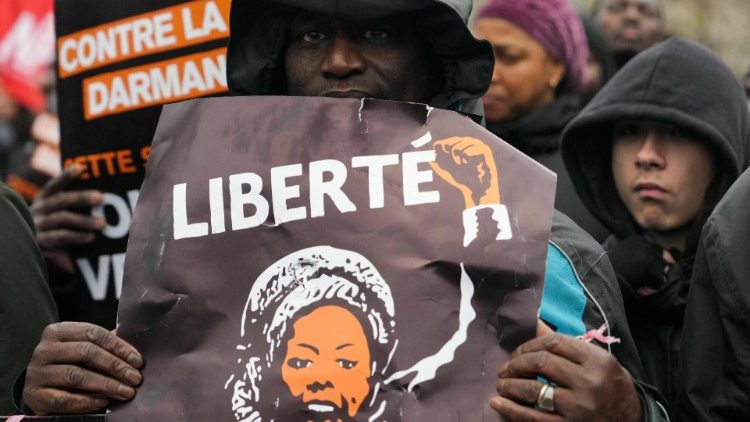Demo gegen das neue Einwanderungsrecht am 22. Dezember in Paris