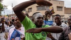 Die einen feiern, die anderen protestieren: nach den Präsidentschaftswahlen im Kongo
