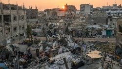 Scenari di distruzione nella Striscia di Gaza