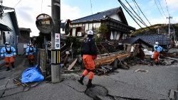 Последствия землетрясения в Японии (2 января 2024 г.)