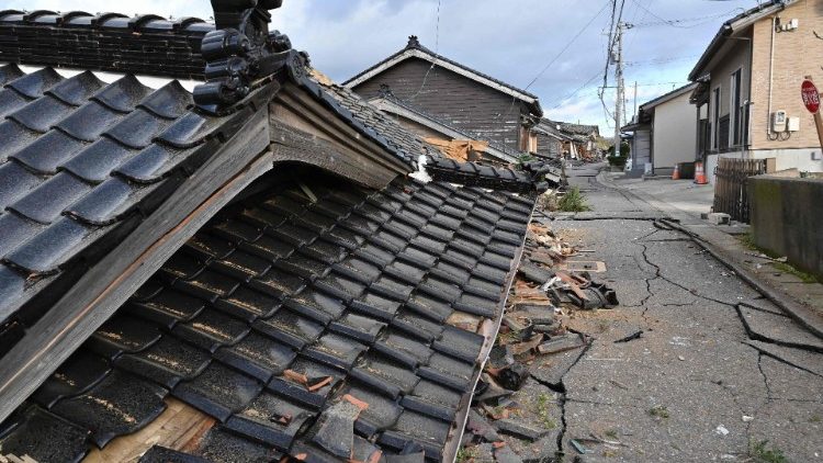 地震により倒壊した民家　2023年1月2日　石川県輪島市