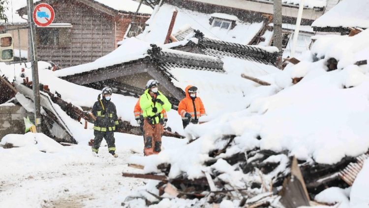 Giappone, soccorsi impegnati nelle aree colpite dal terremoto dell'1 gennaio