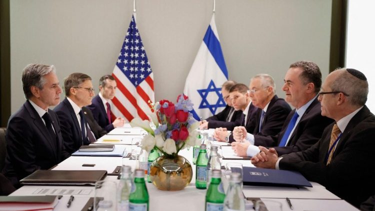 El encuentro entre Blinken y los dirigentes israelíes