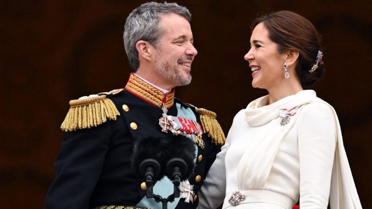 Frederik X becomes King of Denmark after historic succession - Vatican News