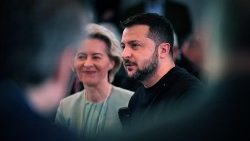 Ursula von der Leyen e Volodymyr Zelensky tra i protagonisti della prima giornata del Forum economico mondiale di Davos