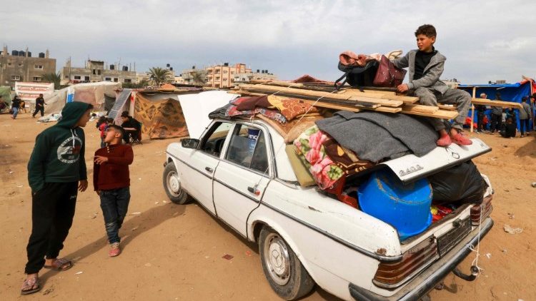Bewohner fliehen aus Rafah, Gaza, 12. Februar 2024.