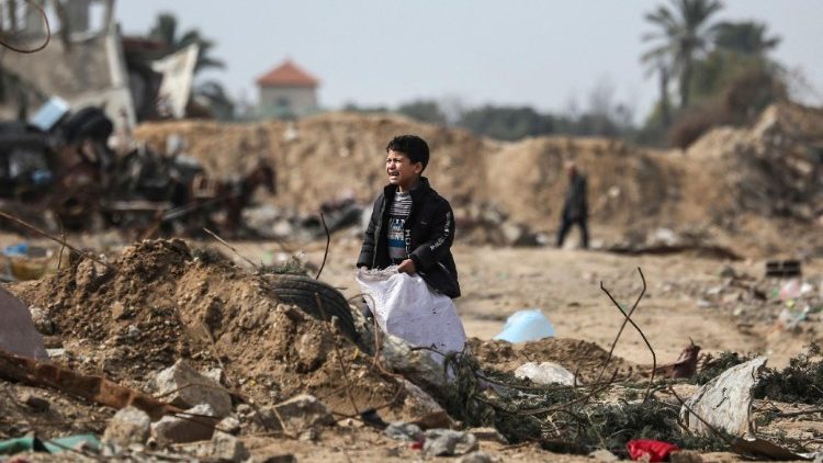 Kdo vrátí úsměv, naději a důvěru 40 000 sirotkům v Gaze? Tuto otázku si klade vikář Kustodie Svaté země.
