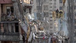 Efekty rosyjskiego ataku na budynek mieszkalny w Odessie z nocy z 1 na 2 marca 2024 r.
