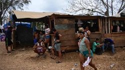 パナマのラハス・ブランカスに一時的に逗留する移民たち　2024年3月11日