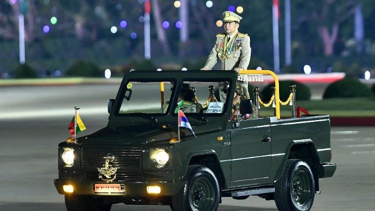 Der Chef der Militärjunta, Min Aung Hlaing, bei einer Zeremonie am burmesischen Tag der Armee am 27. März 2024