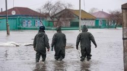 Kazahstan se sooča z najhujšimi poplavami doslej. Evakuiranih je bilo že več kot 96.000 ljudi