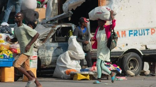 Schweiz/Haiti: Hilfswerke setzen Arbeit trotz Chaos fort