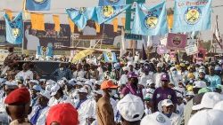 Un rassemblement à N'Djamena dimanche 14 avril 2024, lors du lancement de la campagne électorale pour les élections présidentielles du 6 mai 2024 au Tchad