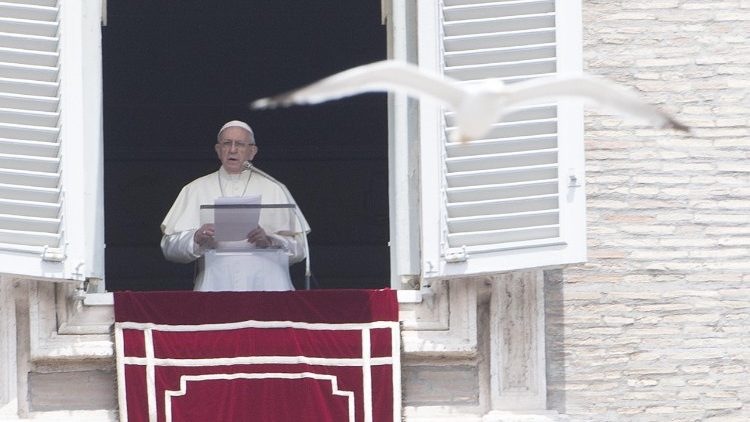 Pave Frans under angelus 27. mai 2018