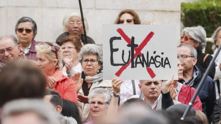 Manifestation contre l'euthanasie le 29 mai 2018 à Lisbonne.