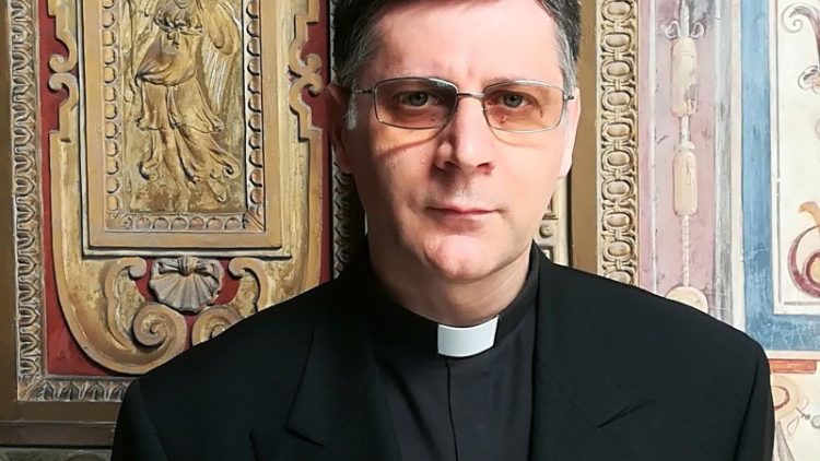 Marco Mellino kinevezett püspök, a Bíborosi Tanács helyettes titkára