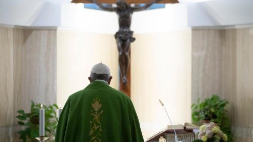 Papež med homilijo: Jezus nas vabi na gostijo. Ne zavrnimo ga