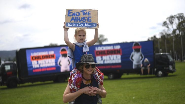 Une manifestation pour demander la libération des enfants détenus dans les camps des îles de Nauru et Manus, en novembre 2018.