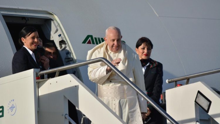 Partenza Papa Francesco da Telenews