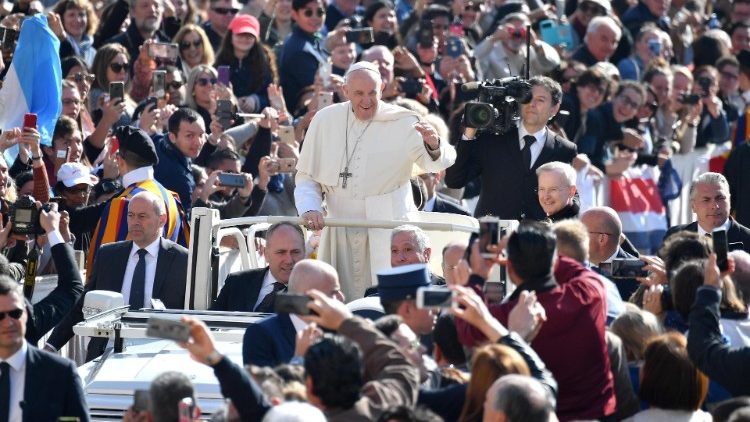 Pope Francis at the General Audience of April 17, 2019. 