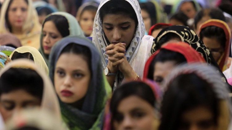 Fedeli cristiani in Pakistan
