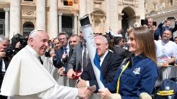 Universiadi: Papa Francesco benedice torcia di Napoli 2019