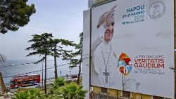 El Papa en Nápoles ofrecerá esperanza en un escenario complejo