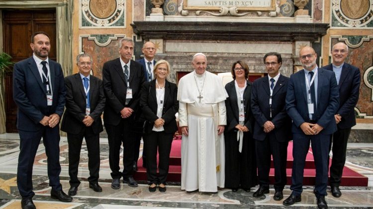 Pápež František s delegáciou novinárov UCSI vo Vatikáne 23. septembra 2019