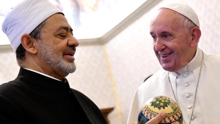 Al Tajíb s papežem Františkem ve Vatikánu