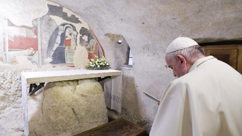 El Papa en su visita a Greccio en 2019