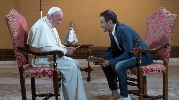 Popiežius ir kun. Pozza