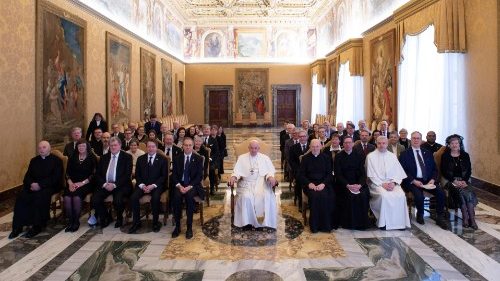 Papst: Auf Gewalt und Krieg mit Nächstenliebe antworten