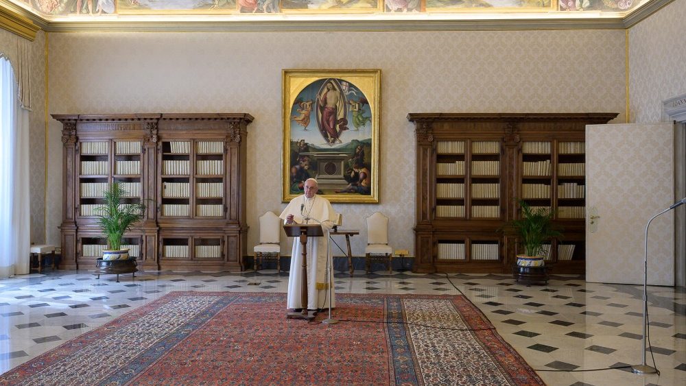 Pope Francis Angelus Prayer