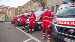 Volontaires de la Croix Rouge pendant la pandémie de Covid en Italie