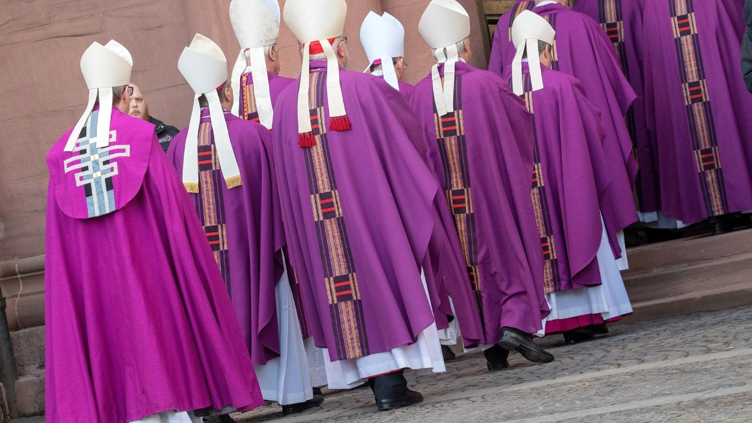  La crise des vocations sacerdotales s’amplifie en Allemagne Cq5dam.thumbnail.cropped.1500.844