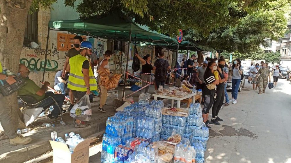 Beirut: I volontari tra le macerie "La citt� torner� come prima"