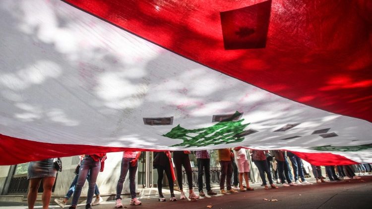 Crise econômica dificulta participação de jovens libaneses na JMJ