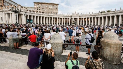 Папа: Церковь должна «выходить» в мир