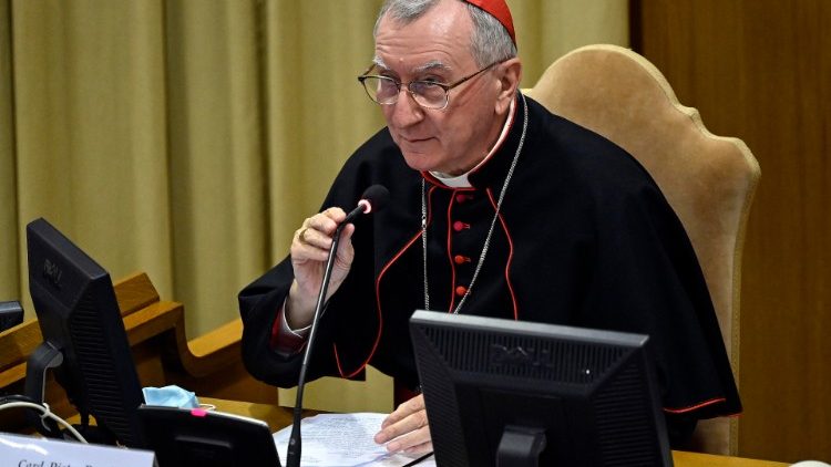 Kardinál Parolin při prezentaci encykliky "Fratelli tutti"