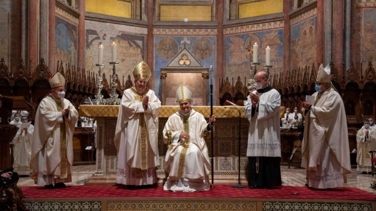 Kardynał-nominat Gambetti: inżynier, franciszkanin, arcybiskup