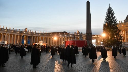 Pápež prijal darcov vianočných symbolov zo Slovinska a Talianska