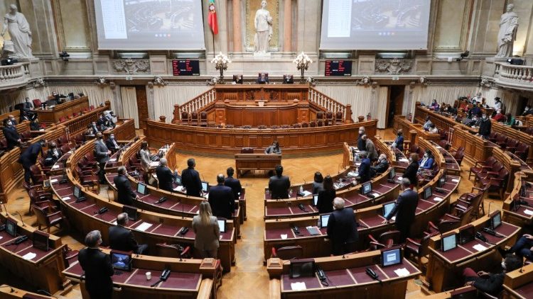 Quốc hội Bồ Đào Nha thông qua việc hợp pháp hoá thực hành 