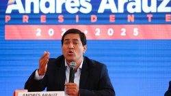 Le candidat pro-Correa Andres Arauz est arrivé en tête du premier tour.