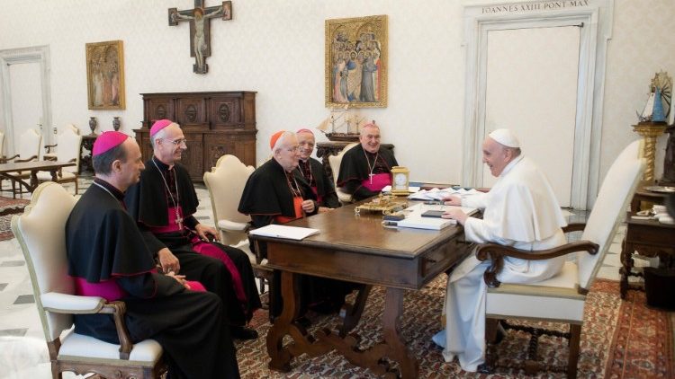 Kard. Bassetti: Kościół włoski wyrusza w podróż synodalną