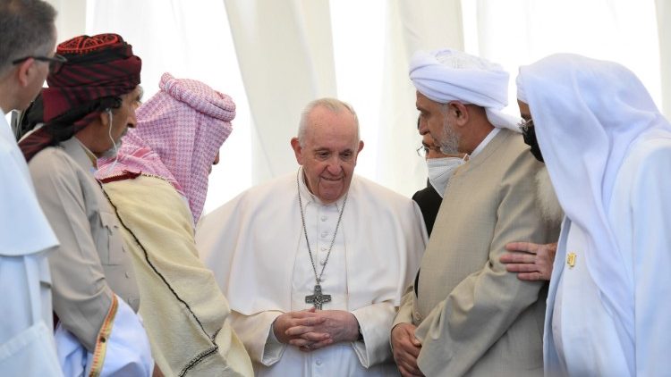 Pápež František počas medzináboženského stretnutia v Ure, Irak 6. marca 2021
