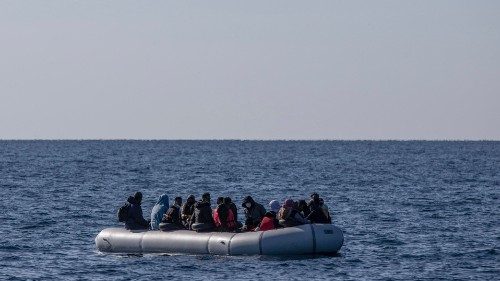 Pope: Migrants at sea should never be denied aid 