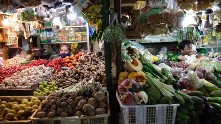खाद्य पदार्थों के बढ़ते दामों से झूजते बाज़ार, तस्वीरः इण्डोनेशिया