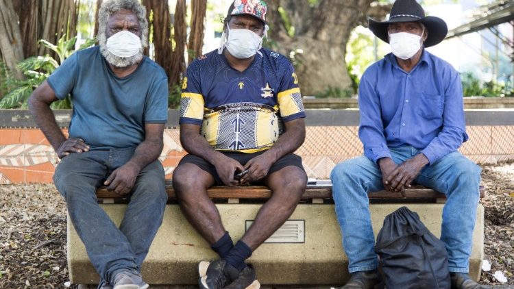 Un groupe d'aborigènes à Darwin, en Australie, le 1er juillet 2021.
