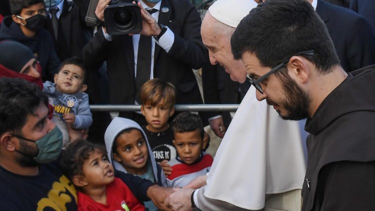 Pope Francis visits migrants in Lesbos